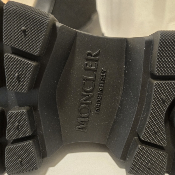 NWT Moncler Hevea Chelsea Boot Black 36.5 - Picture 4 of 8